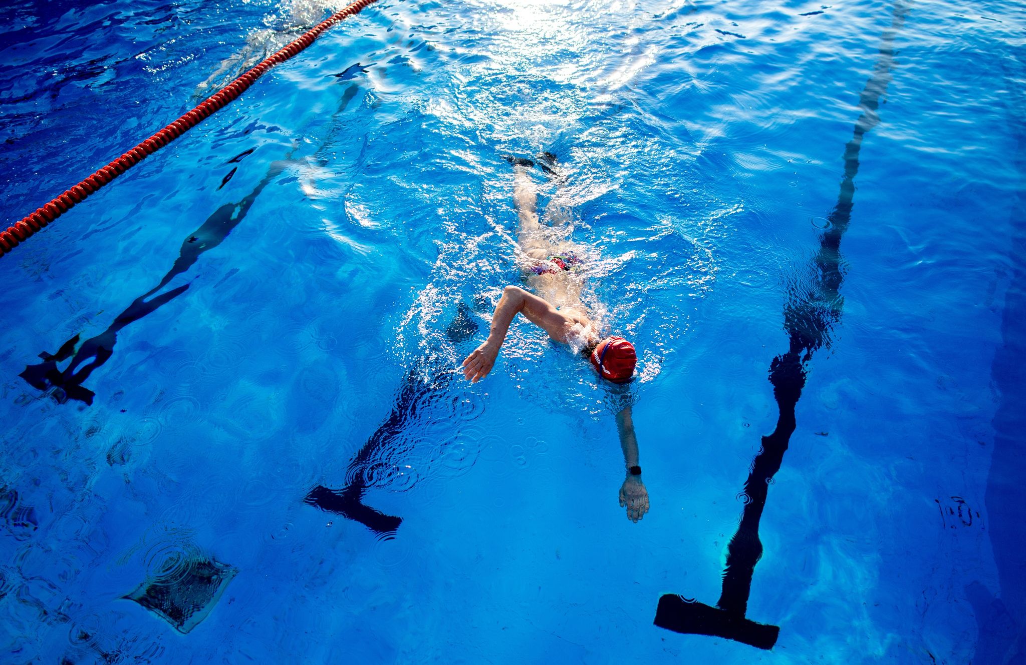 Schwimmen schont die Gelenke